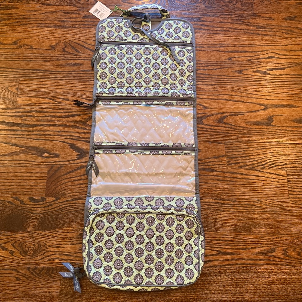 Vera Bradley Nomadic Blossoms Hanging Organizer